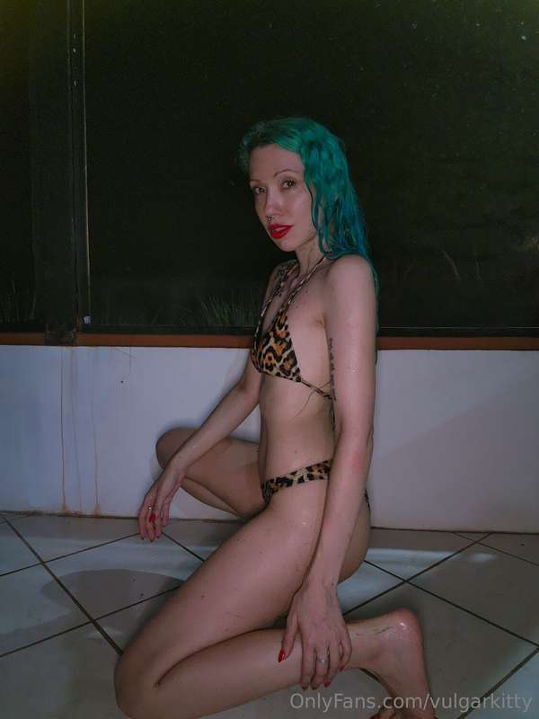 It's nice, warm and humid outside... Wanna find out how wet ..