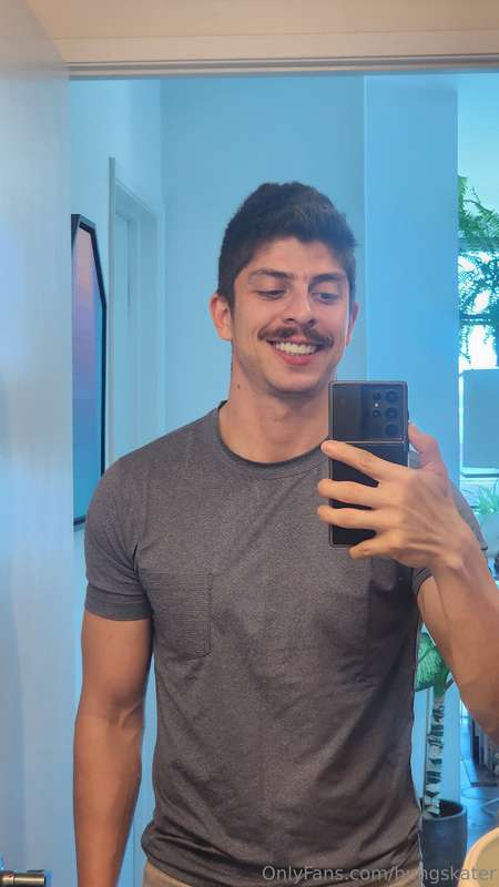If you're wondering what's got me smiling like this it's bec..