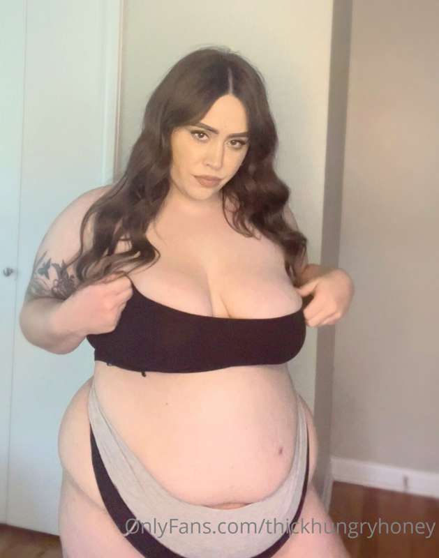 POV:

Your pig of a wife has completely blown up - everythin.. 6