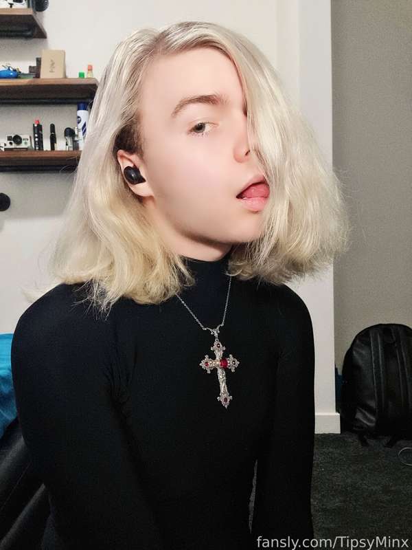 Tipsyminx - Fansly - 03 Feb, 2022 20