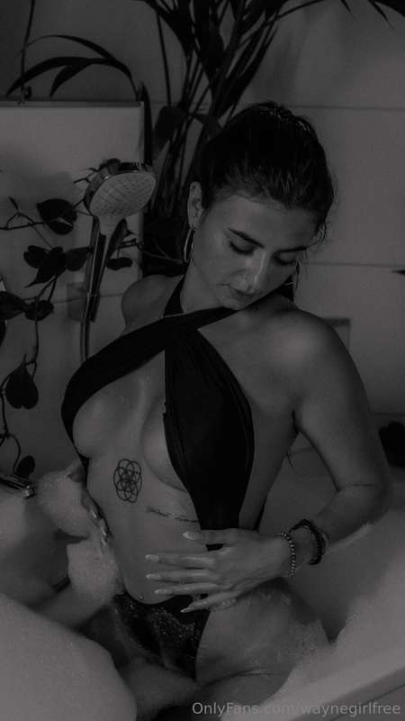 Waynegirlfree - Onlyfans - 12 Nov, 2024