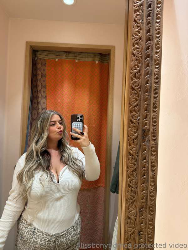 I spent 6 hours in the hairdresser today 🤭 replying to messa..