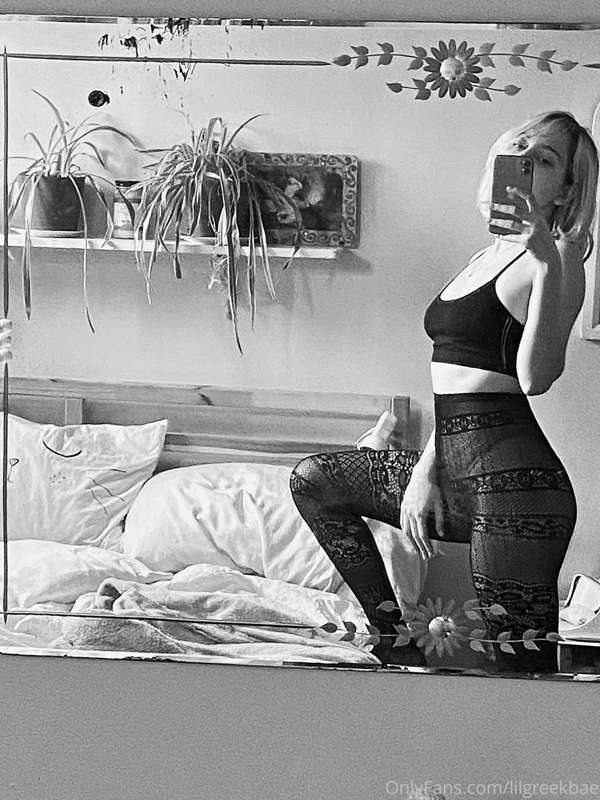 B&W looks good on me