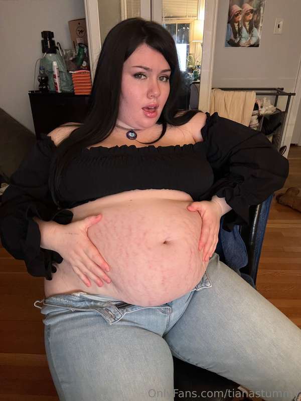 local fat girl incapable of putting the fork down... balloon.. 4
