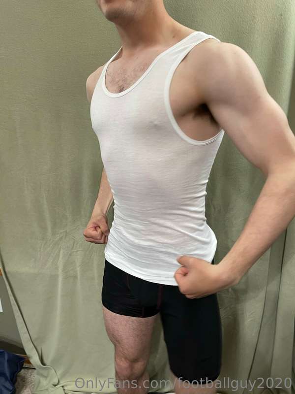 The flexing specialist! 4