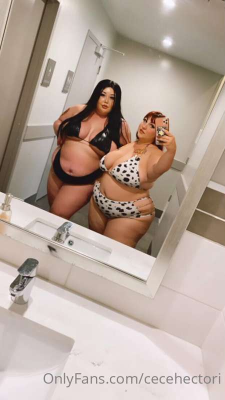 another picture of Kayla and i before we went swimming 😊
@ka.. 1
