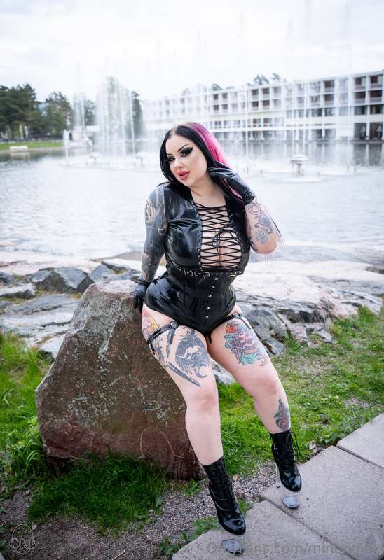 New & unseen latex photos 😍Photographer Zer0orb 2