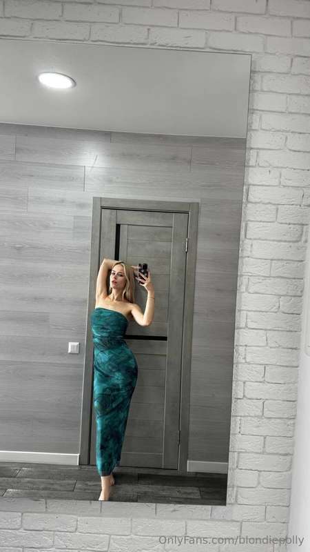 I love this dress so much! 👗💖