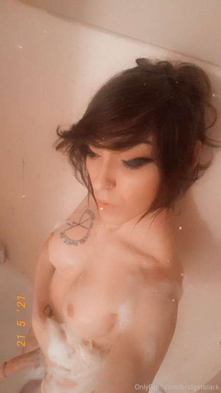 Some real HOT and STEAMY content for you boys 😘 Get it?! Fuc.. 4