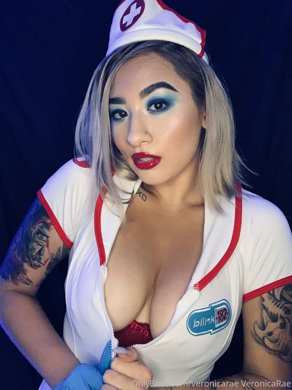 Blink-182 nurse 💦 4