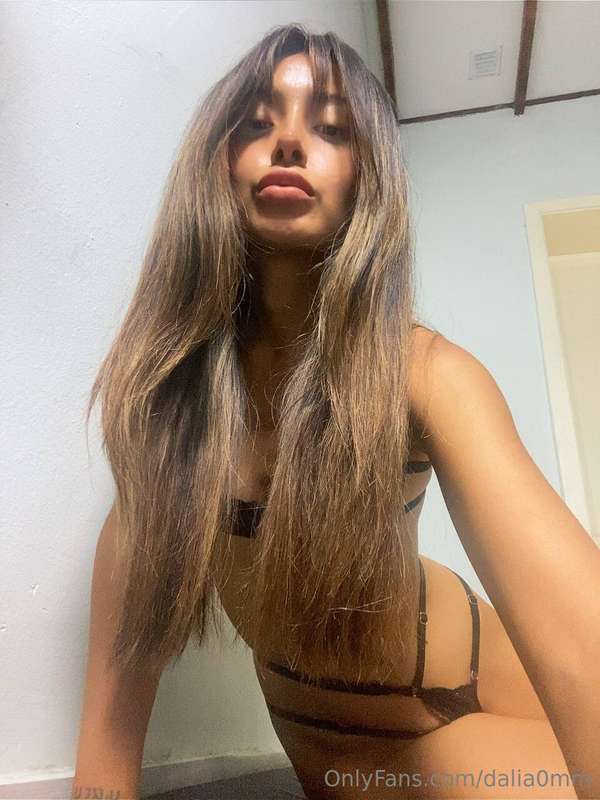 ## only hot calls 5mi 📲📞
## video custom 3min 🎥💕

@itsedith ..
