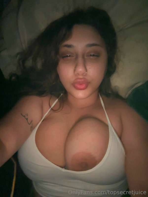 Goodnight daddy ❤️ I wish u was here to suck on my tittys  3