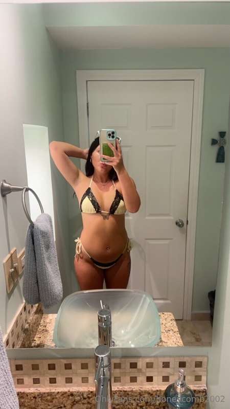 Honeycomb2002 - Onlyfans - 06 Aug, 2024