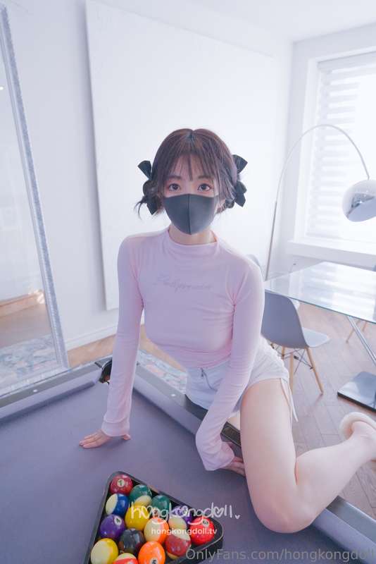 Play pool with me? Loser get punished 😈☺️玩台球吗？输了的受罚哟😈☺️