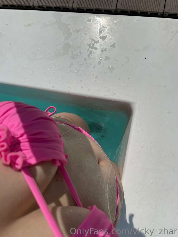 Hot day 🔥🔥🔥🔥 3
