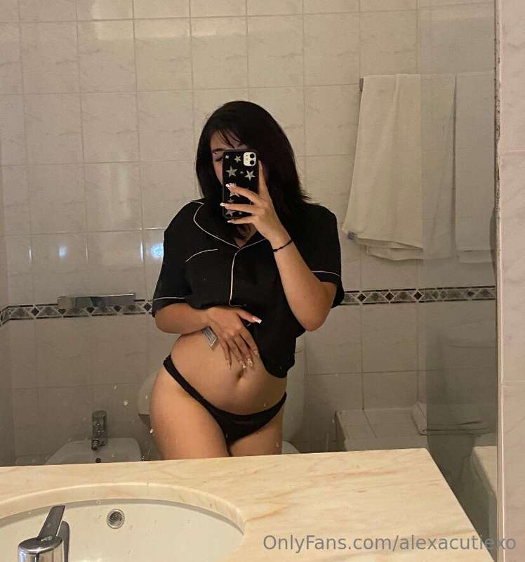 Imagine I am your little slut, would you eat me every day? 😋.. 1