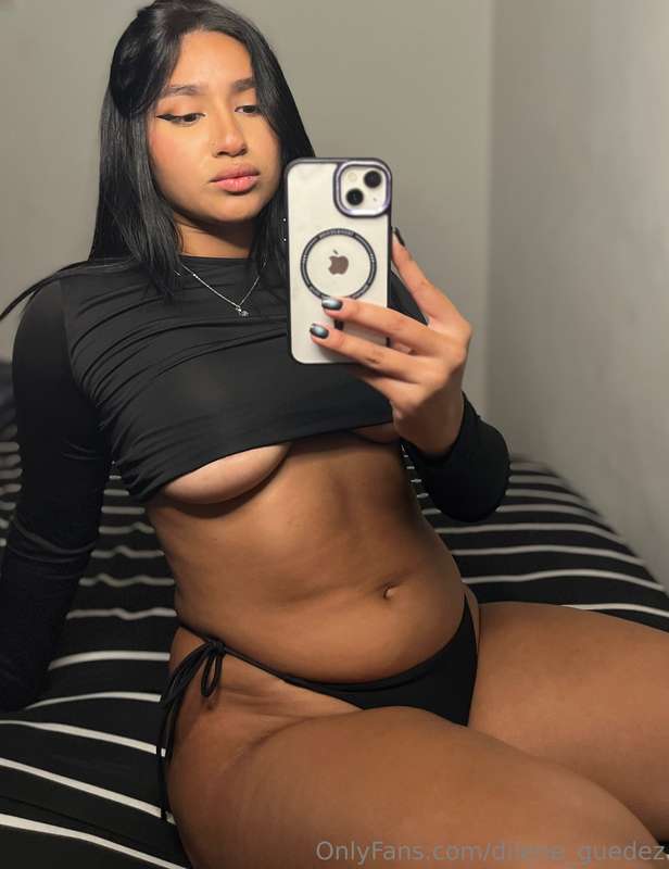 Do you like what you see here babe?☺️👅