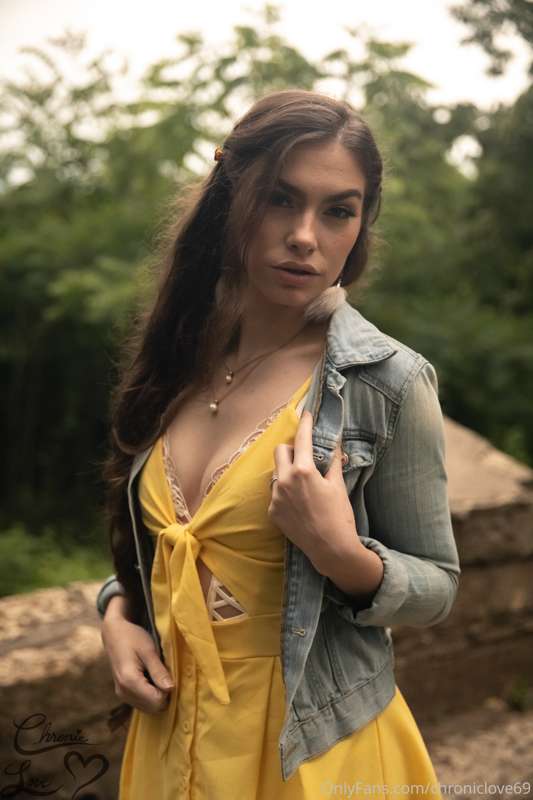 New Outdoor Photoset!!  I will drop another batch of picture.. 6