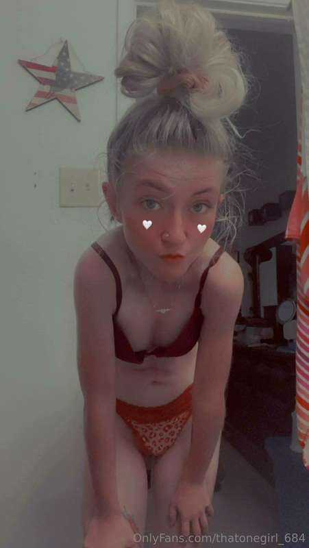 **Your cute blonde slut **  🅥🅘🅟@skinny_cute_blonde