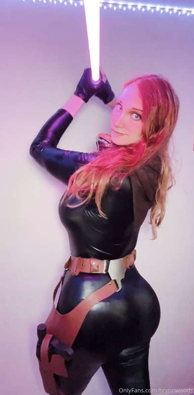 Im going to be cosplaying Mara Jade at this year’s comic con..