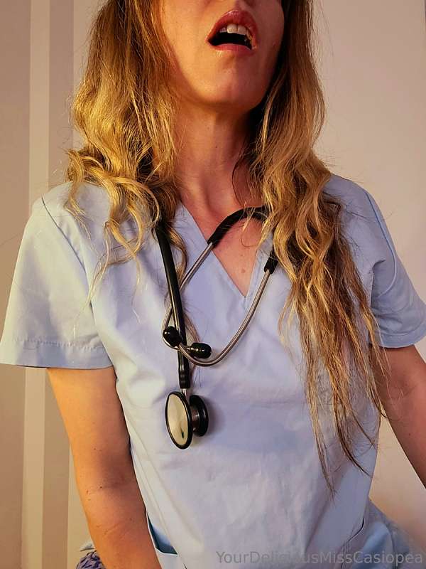 🩺 Your naughty nurse Anne is on holiday...🚑 But if you have .. 1