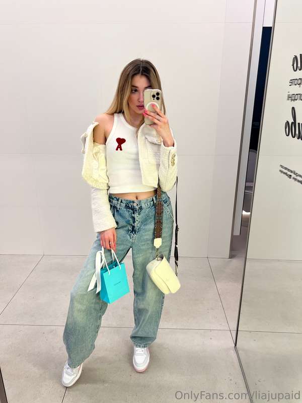 Today my day started with shopping.🥰 I've been buying a lot ..