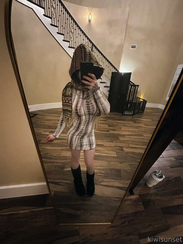 tried on some clothes for funnn ~thought i’d share an outfit.. 4