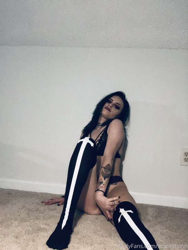 Who misses me 😘😏