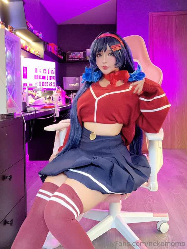 Anyone playing Miside ? Which version you want me to cosplay.. 4