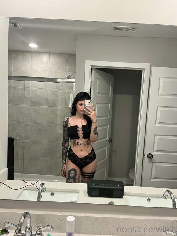 ⚠️ ass will be back for hot girl summer
⚠️ 4