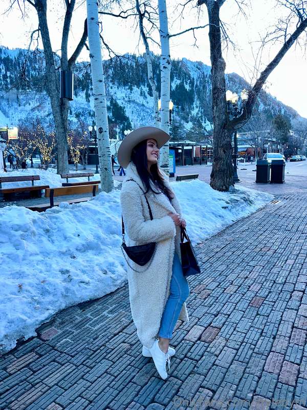 Who doesn't love a big cozy coat?🥰