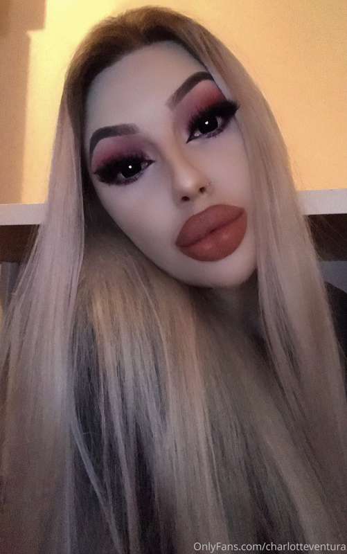 💋