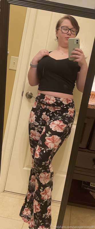 Outfit of the day. I plan on going shopping today and doing ..