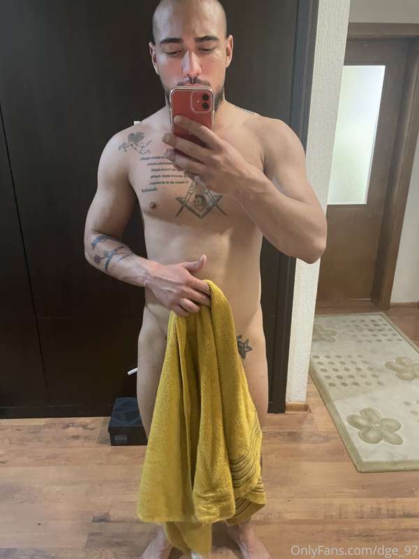 Do u want the uncensored pic ? ⬆️⬆️⬆️