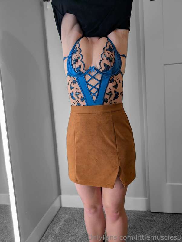 Hubby picked out a super sexy outfit for for tonight, just s.. 2