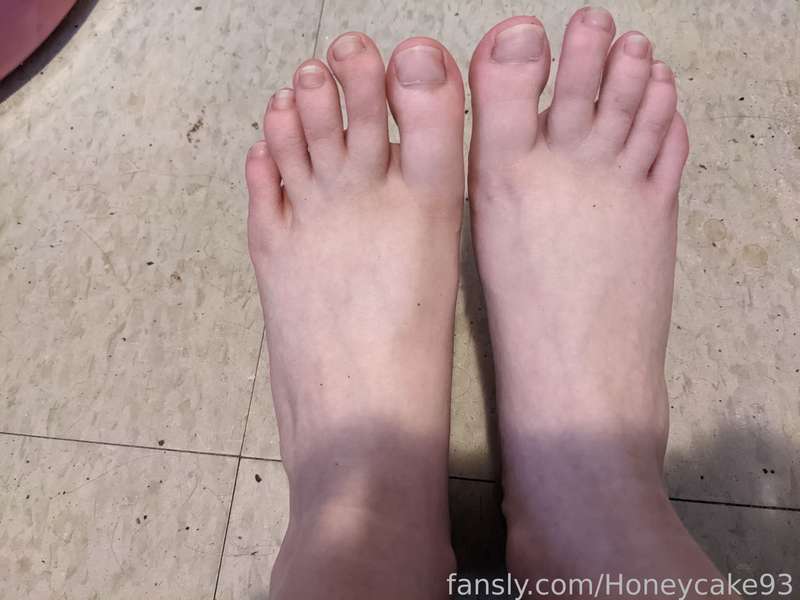Honeycake93 - Fansly - 02 Jan, 2023 27