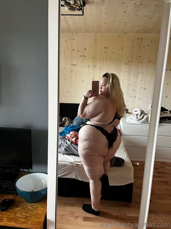 Bootyassgirl - Onlyfans - 14 Apr, 2025