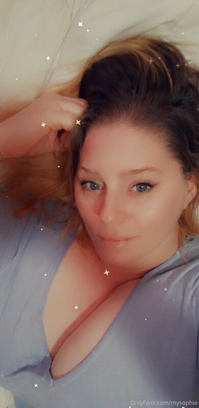 Just me over here trying sexy poses. With my face lol.
Hey g..