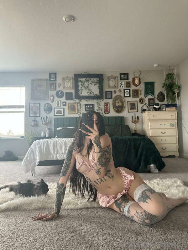 Nonsalemwitch - Onlyfans - 12 Dec, 2022 1