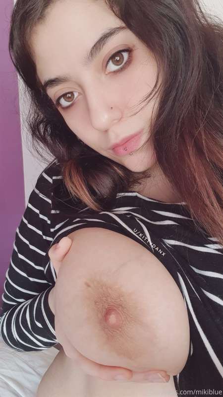 [16 pics] I'm still sending the voice messages! I'm in class.. 12
