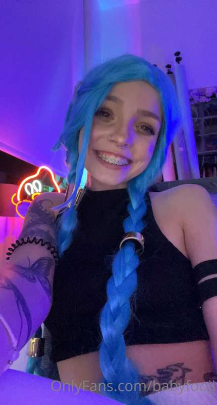 I have finally finished editing the jinx set 😳🖤👀 28