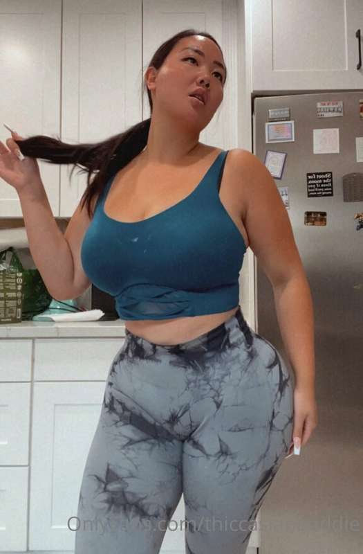 come over and help me take this off 😜.. check your messages💋