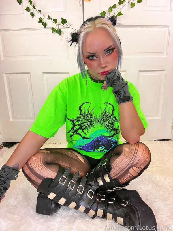Lotusjayne - Fansly - 29 Aug, 2022 1