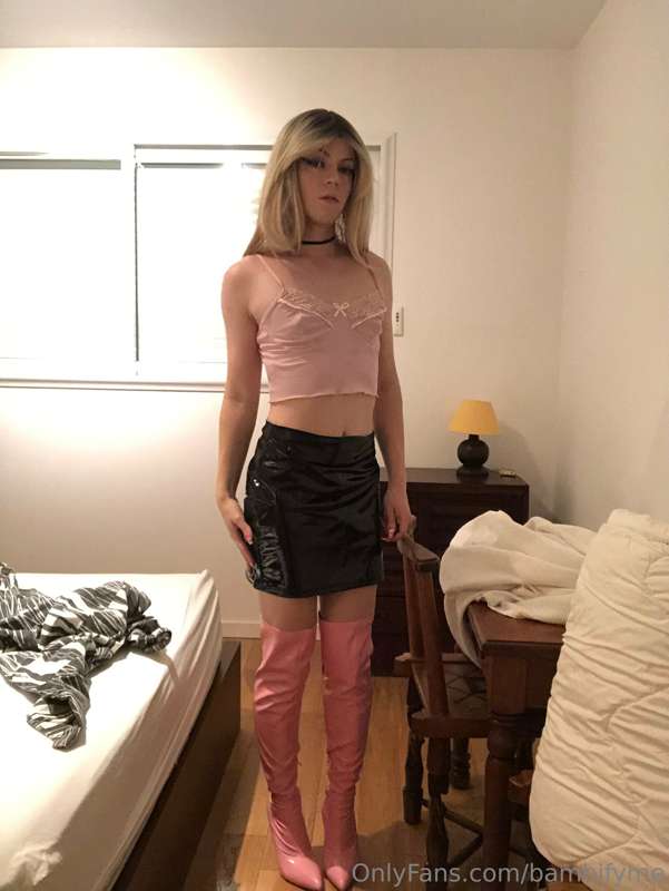 Have I achieved bratz doll status with this fit ? 😳 13