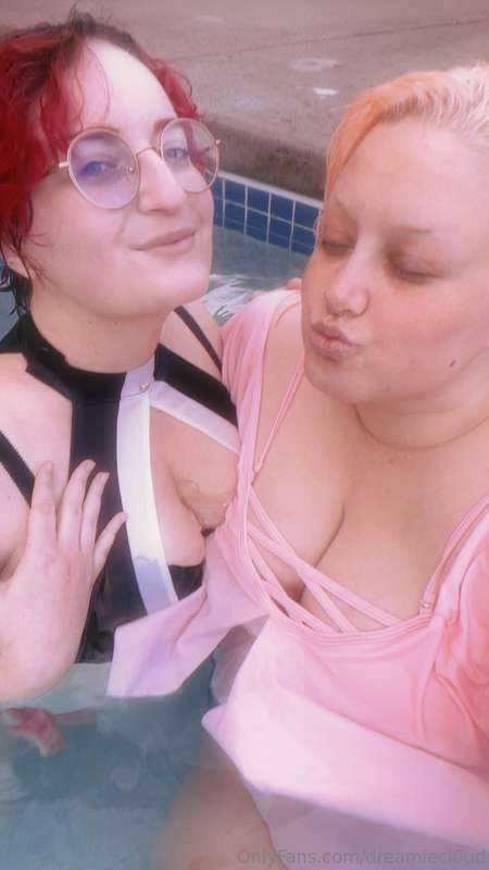 Tip us so we can get some drinks at the swim up bar before c..