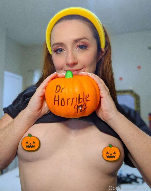Goddessaudrey - Fansly - 02 Oct, 2021 1