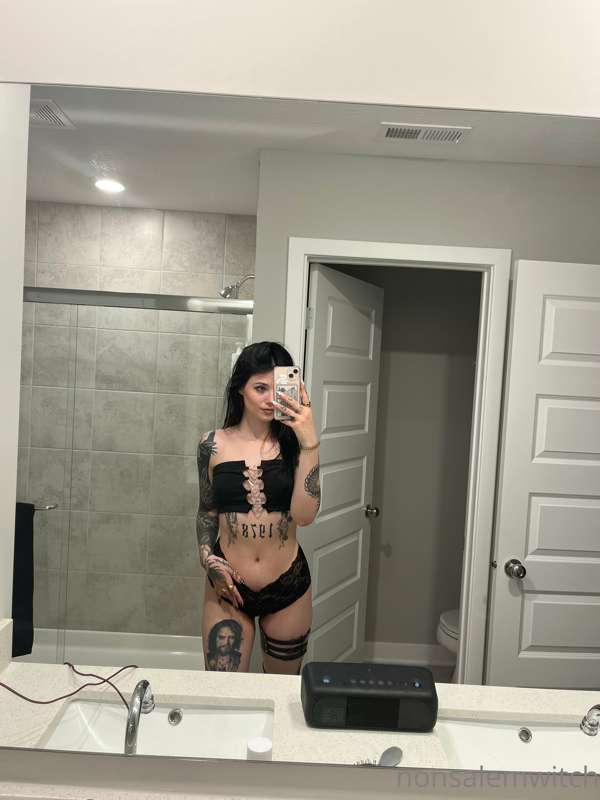 ⚠️ ass will be back for hot girl summer
⚠️ 8