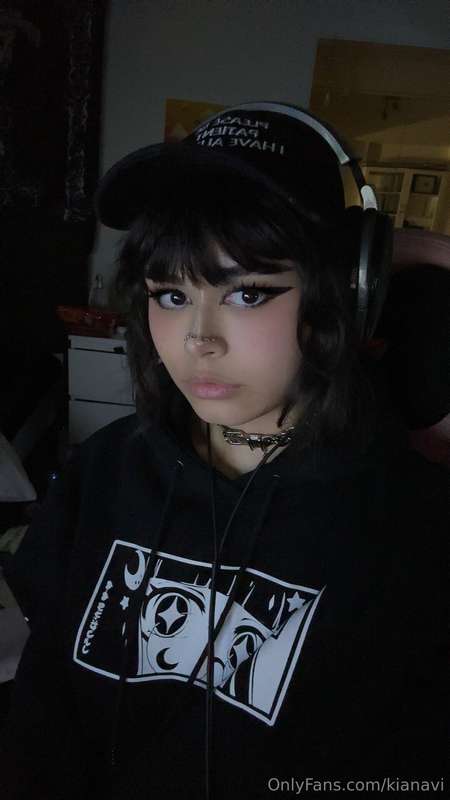 Some pics of me I just took 💕

Are there any needy boys and .. 7