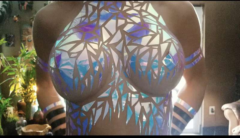 @hannahsnicole showing off her Pegasus tape 2