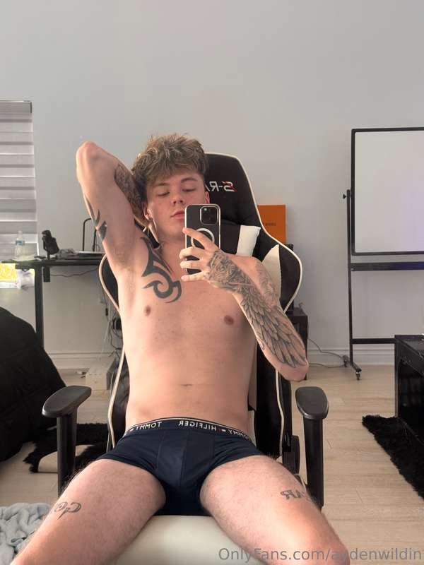 cum take a seat ;) 